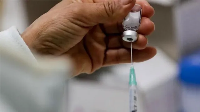 Imagem ilustrativa da notícia Vacinação contra a Ômicron deve começar em 2023