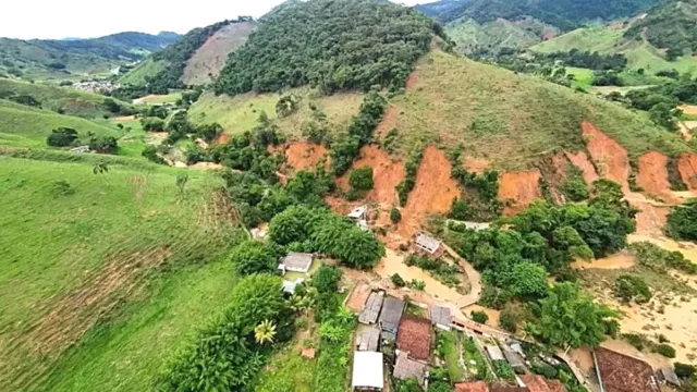 Imagem ilustrativa da notícia Chuvas em MG deixam várias cidades em estado de emergência