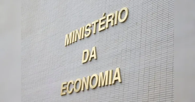 Imagem ilustrativa da notícia Ministério de Guedes nega falência do Brasil em nota oficial