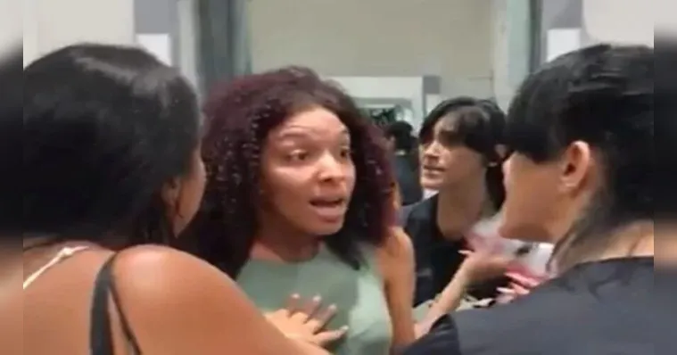 Imagem ilustrativa da notícia Funcionária da Renner acusa mulher negra de roubar roupas