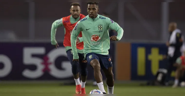 Imagem ilustrativa da notícia Provável substituto de Neymar, Tite elogia atacante Rodrygo