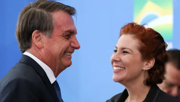 Imagem ilustrativa da notícia Bolsonaro se exalta com Carla Zambelli em jantar no PL