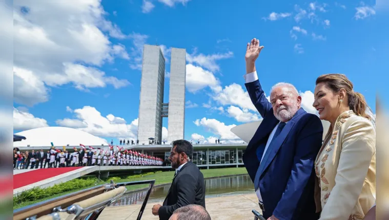 Imagem ilustrativa da notícia Ao vivo: Lula é empossado presidente do Brasil