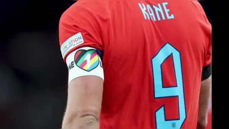 Imagem ilustrativa da notícia FIFA proíbe uso de braçadeira LGBTQIA+ na Copa do Catar