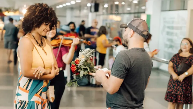 Imagem ilustrativa da notícia Pedido de casamento causa surpresa no Aeroporto de Belém