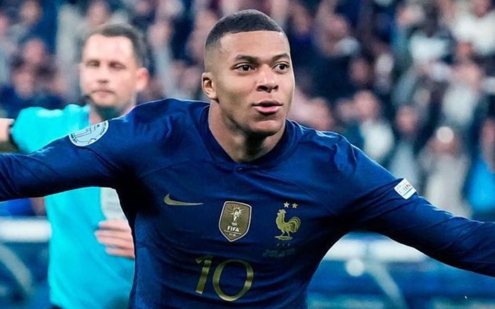 Mbappé brilha, França bate Dinamarca e é 1ª classificada