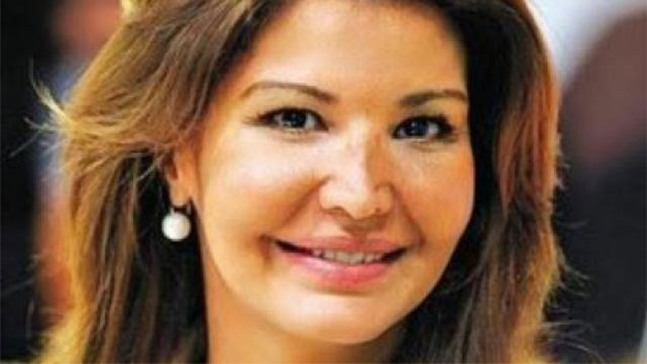 Artista mostra Roberta Close sem mudança de sexo