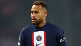 Neymar teve nova lesão no tornozelo e ficará quatro meses fora