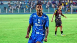 Stéfano Pinho comemora seu primeiro gol no Paysandu