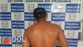 O homem foi preso em flagrante pela Polícia Militar