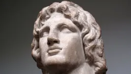 Alexandre, o grande, foi um rei macedônio famoso por sua expressiva expansão territorial