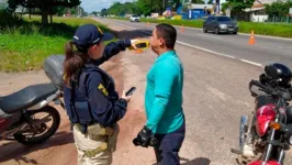 A Polícia Rodoviária Federal (PRF) autuou cerca de 47 pessoas por alcoolemia nos primeiros 20 dias de 2023, no Pará