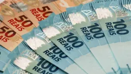 Benenficiários com NIS final 0 recebem valores de R$ 600 nesta terça-feira (31)