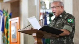 General Júlio César de Arruda foi demitido do Comando do Exército pelo presidente Lula neste sábado (21)