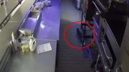 Os investigadores também apontam ainda suposta demora do vigilante que estava nos restaurantes em agir. De acordo com o laudo, o profissional sentiu cheiro de gás, mas não teria tomado providências concretas de forma imediata.