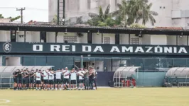 O treinador Marcelo Cabo tem variado com os seus atletas nos jogos-treinos.