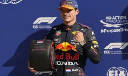 Max Verstappen é pole no GP do Bahrein