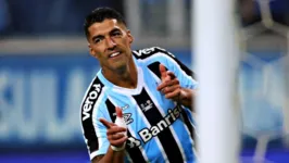 Luisito nem se esforçou muito para marcar três gols no primeiro tempo