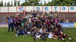 Os garotos "Simbazinhos" comemoram mais uma classificação na Copa São Paulo