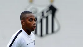 Robinho teme ser extraditado caso viaje para o exterior