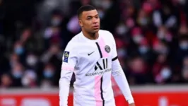 Mbappé  saiu ainda no primeiro tempo da vitória do PSG sobre o Montpellier