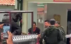 Durante a manhã  Luan Peres da Costa e outro comparsa chegou a fazer outra familia refém.