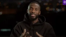 Fikayo Tomori nasceu no Canadá e é filho de pais nigerianos