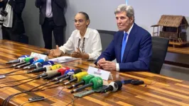 Marina Silva e Jhon Kerry no Ministério do Meio Ambiente