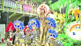 O Rancho é uma das escolas de samba que desfilam na noite deste sábado (11), na Aldeia Cabana.