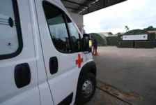 Devido ao mau tempo, a vítima não pode ser levada ao hospital em Boa Vista