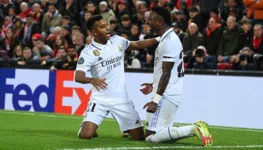 Rodrygo e Vini Jr foram os protagonistas da goleada Merengue na Inglaterra