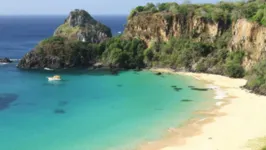 A Baía do Sancho, praia de Fernando de Noronha, em Pernambuco