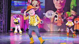 Woody e Buzz Lightyear, de Toy Story, estão entre os personagens que se apresentam