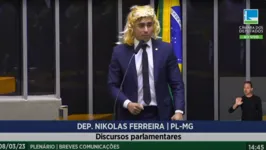 Nikolas usou uma peruca e se chamou de deputada Nikole