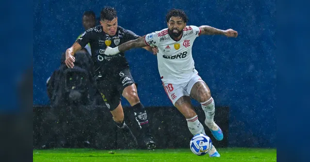 Imagem ilustrativa da notícia Flamengo perde a primeira partida da final da Recopa