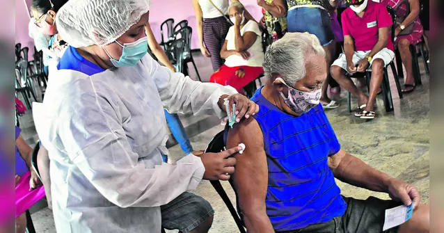 Imagem ilustrativa da notícia Bivalente começa a ser aplicada em idosos a partir de 60