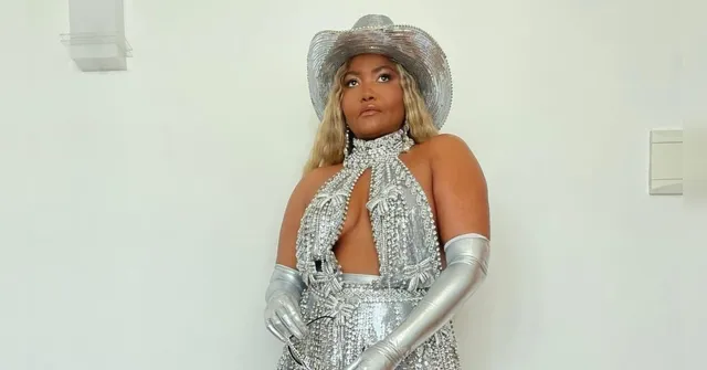 Imagem ilustrativa da notícia De Beyoncé, Gaby Amarantos se destaca no Galo da Madrugada 