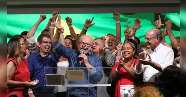 Imagem ilustrativa da notícia Lewandowski encerra três ações contra Lula 