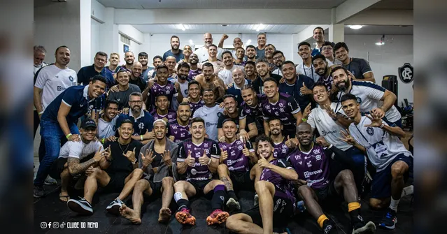 Imagem ilustrativa da notícia Jogadores do Remo comemoram marca histórica e momento mágico