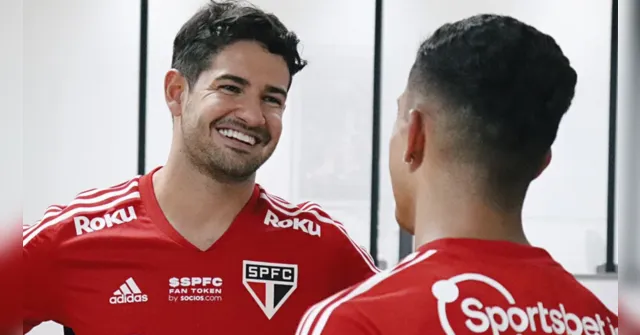 Imagem ilustrativa da notícia Voltou! Alexandre Pato está de volta ao São Paulo 