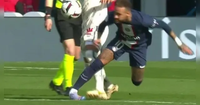 Imagem ilustrativa da notícia Neymar mostra tornozelo lesionado; veja como ficou!