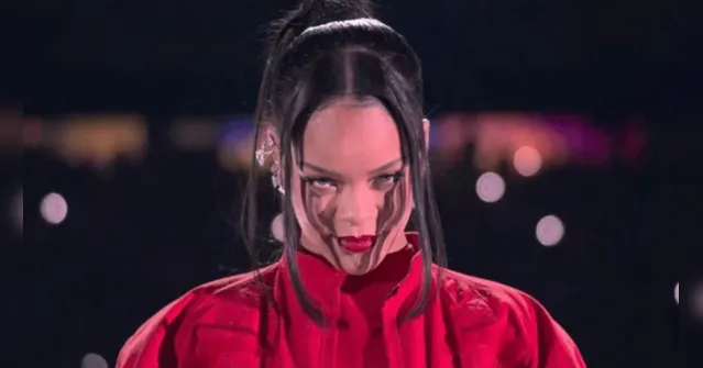Imagem ilustrativa da notícia Rihanna não ganhou nada por show no Super Bowl. Entenda!