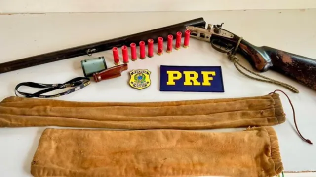 Imagem ilustrativa da notícia PRF prende homem com espingarda e munições no Pará