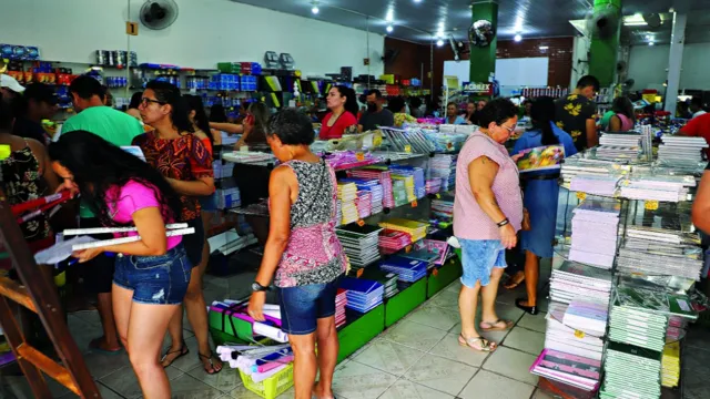 Imagem ilustrativa da notícia Busca do material escolar tem corrida às papelarias de Belém