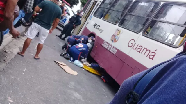 Imagem ilustrativa da notícia Belém: motociclista vai parar debaixo de ônibus e sobrevive