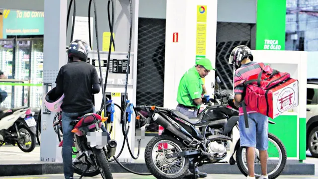 Imagem ilustrativa da notícia Preço do litro da gasolina em Belém reduz e chega a R$ 4,58