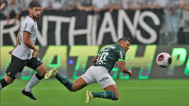 Imagem ilustrativa da notícia Em jogão, Rony faz 2 em empate entre Corinthians e Palmeiras