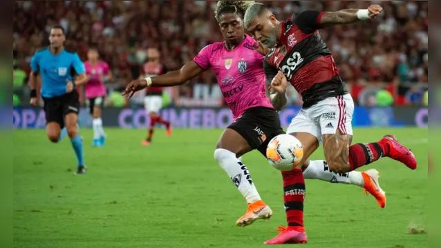 Imagem ilustrativa da notícia Flamengo enfrenta Del Vall em busca do título da Recopa