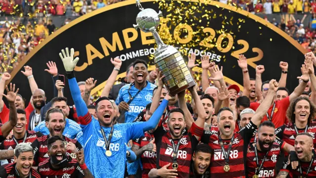 Imagem ilustrativa da notícia Conmebol promete milhões se Flamengo ganhar o Mundial