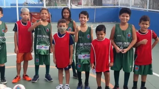 Imagem ilustrativa da notícia Live arrecada recursos para escolinha de futebol em Belém